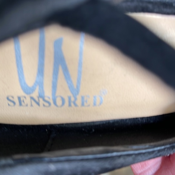 Black 4” heel dress shoes by UN Sensored - Picture 5 of 6